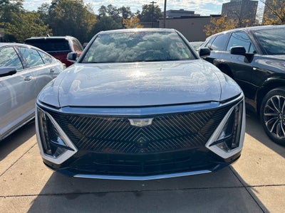 2025 Cadillac LYRIQ Luxury 3