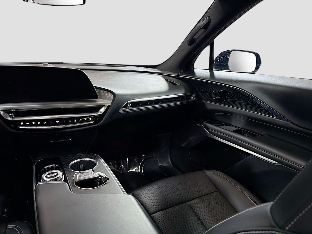 2024 Cadillac LYRIQ Sport