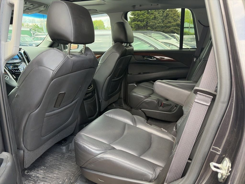2017 Cadillac Escalade Luxury