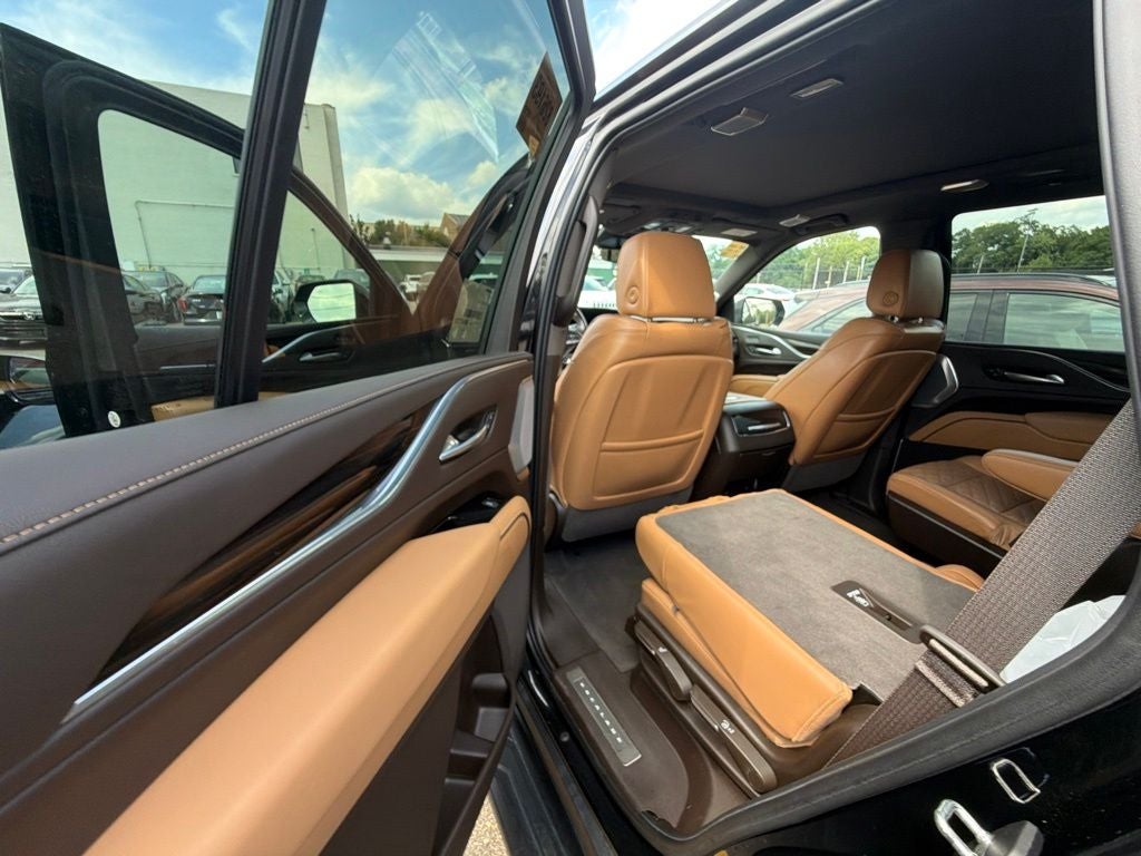 2021 Cadillac Escalade Sport