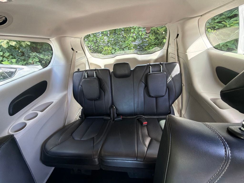 2024 Chrysler Pacifica Hybrid Select