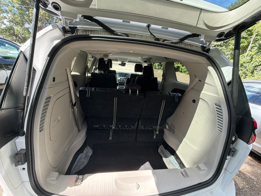 2024 Chrysler Pacifica Hybrid Select
