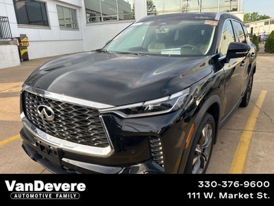2023 INFINITI QX60 LUXE