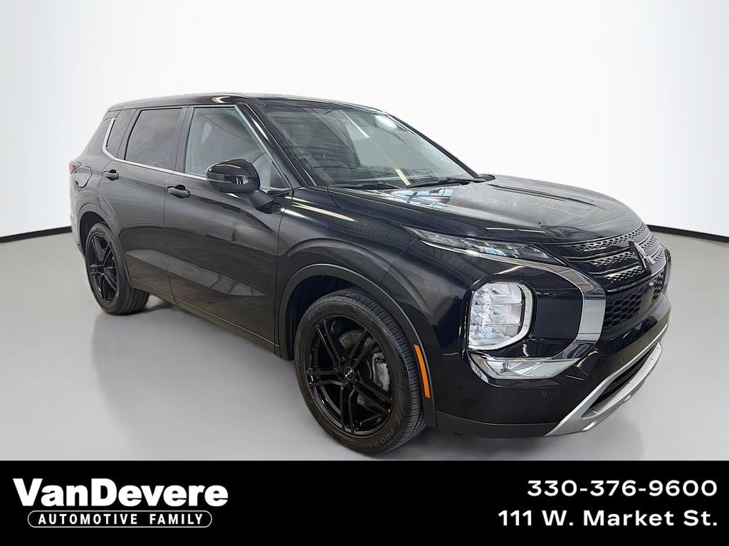 2024 Mitsubishi Outlander SE