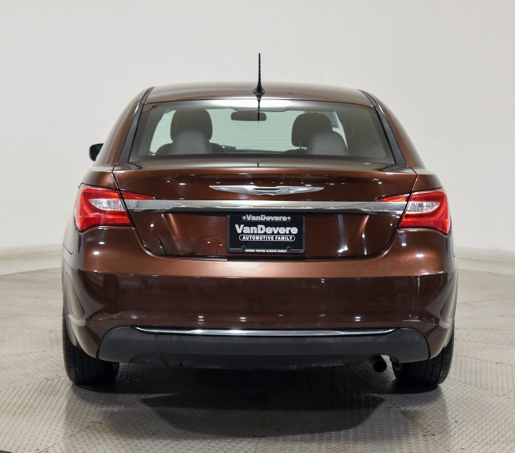 2013 Chrysler 200 Touring
