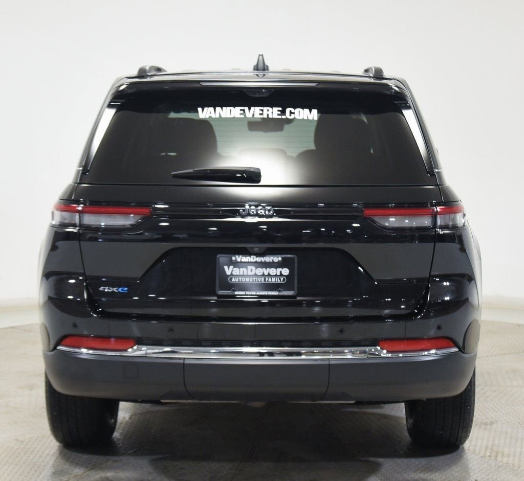 2022 Jeep Grand Cherokee 4xe BASE