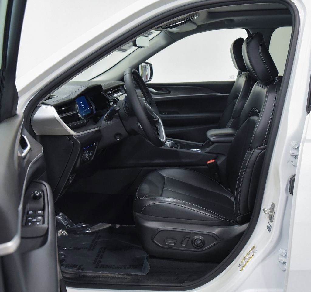 2023 Jeep Grand Cherokee 4xe 30th Anniversary