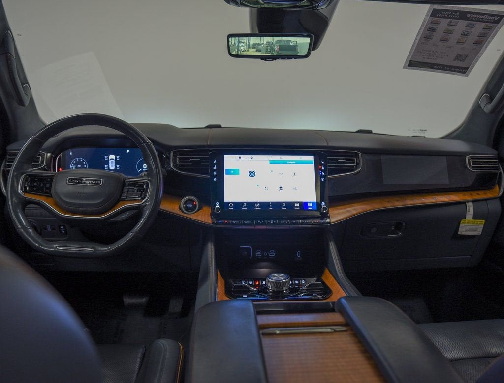 2022 Jeep Grand Wagoneer Series II