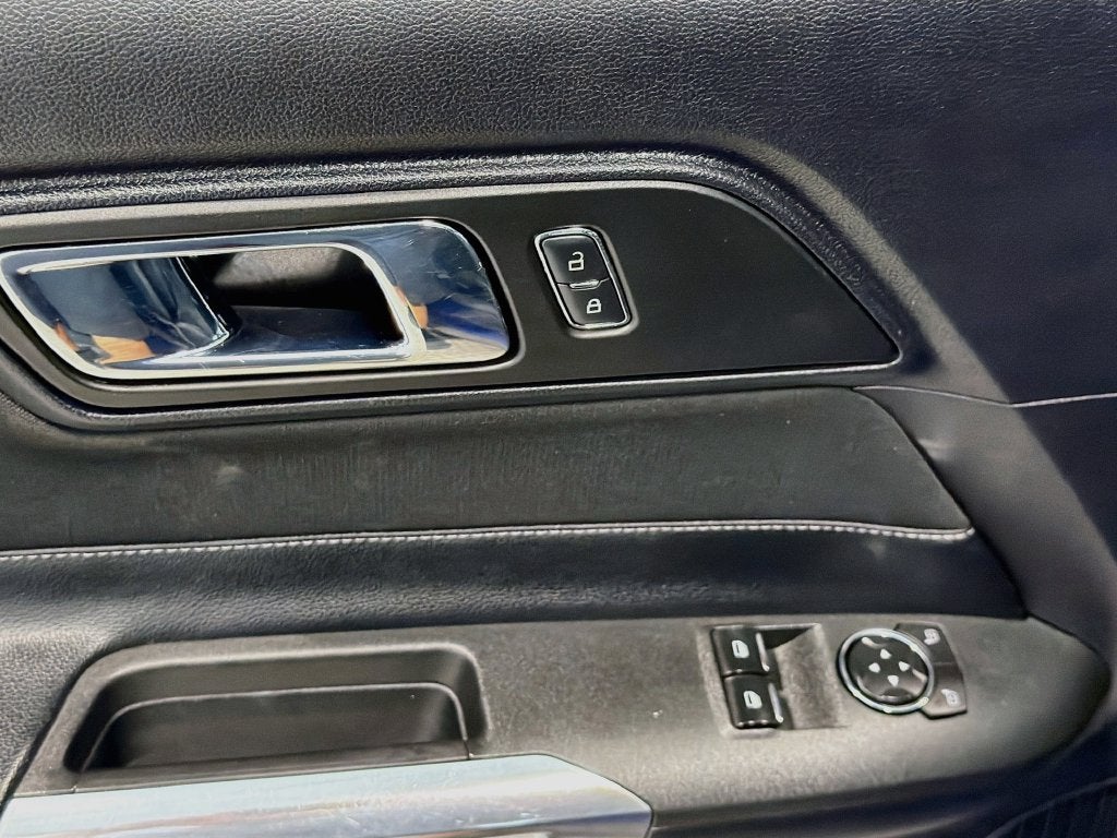 2016 Ford Mustang V6