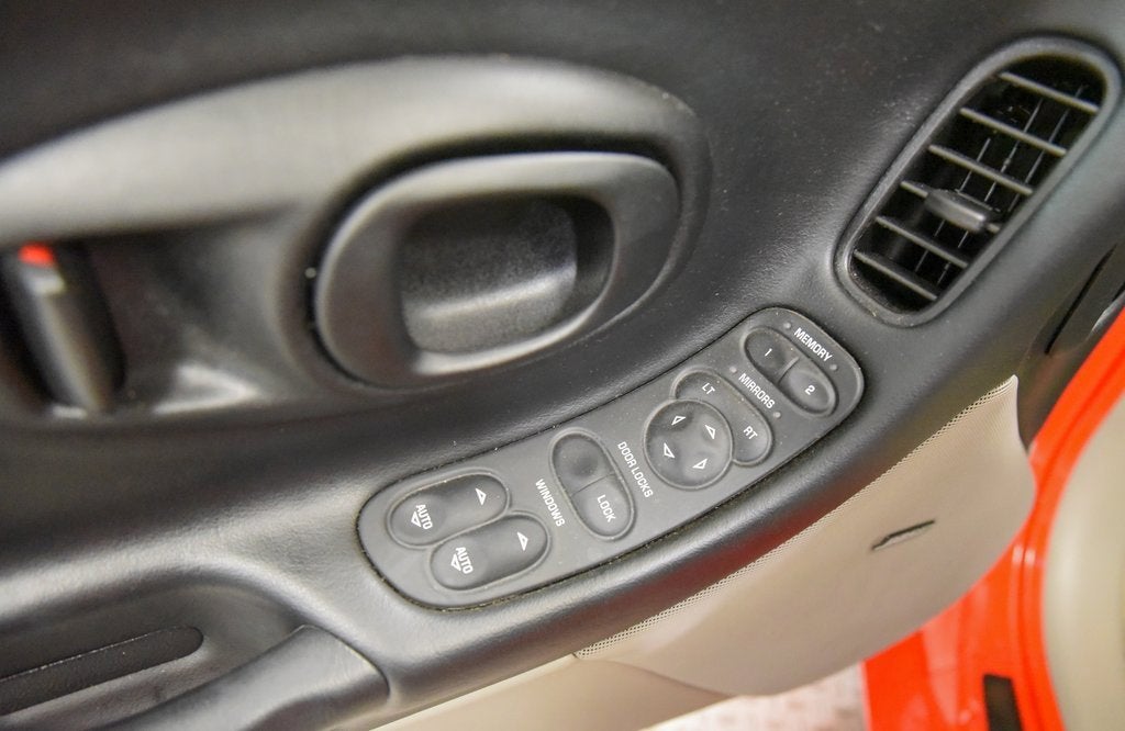 2004 Chevrolet Corvette NA