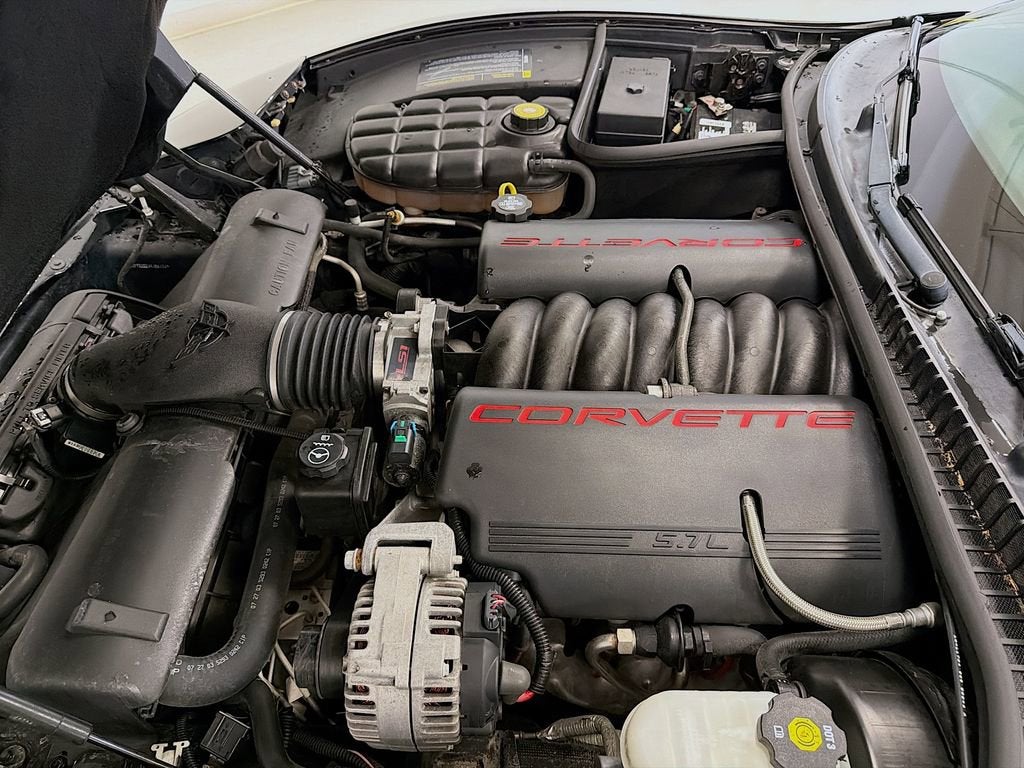 2004 Chevrolet Corvette NA