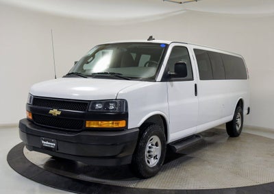 2023 Chevrolet Express Passenger 3500 1LS