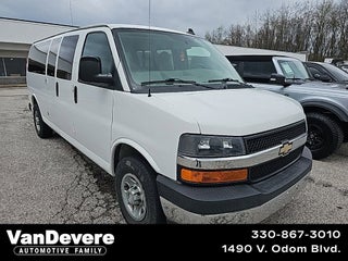 2017 Chevrolet Express Passenger 3500 LT
