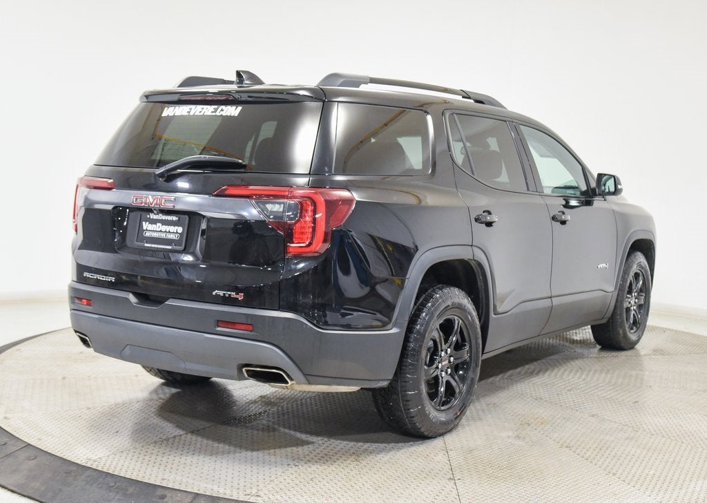 2023 GMC Acadia AT4