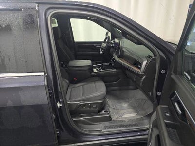 2025 Chevrolet Suburban LS