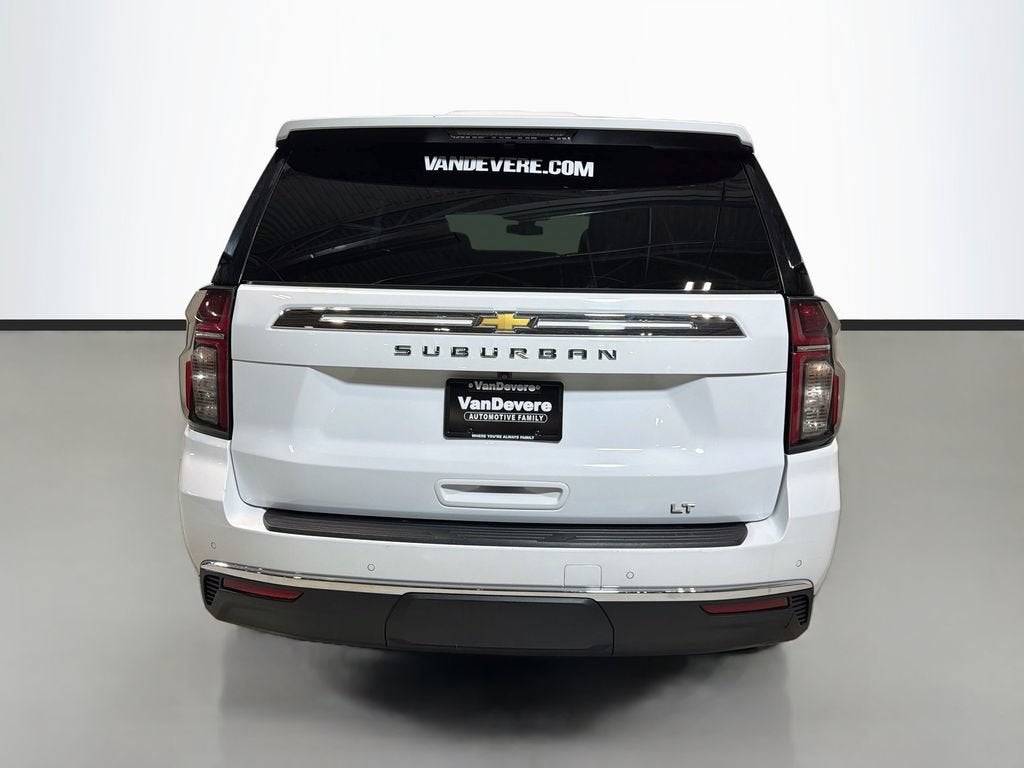 2022 Chevrolet Suburban LT
