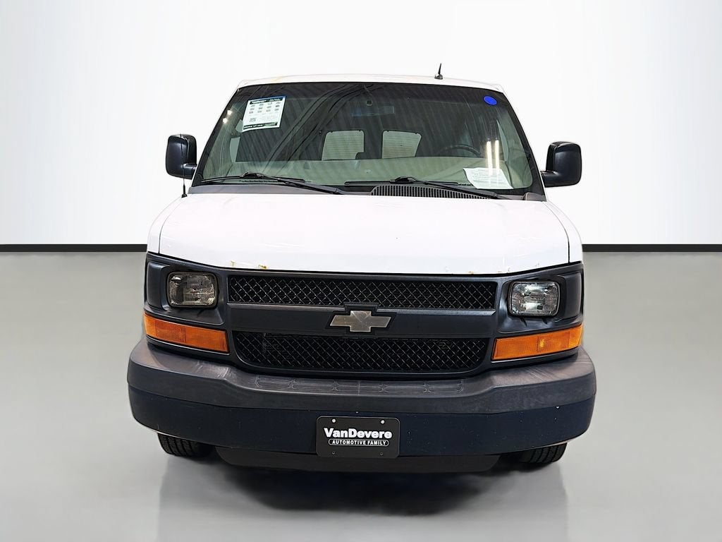2013 Chevrolet Express Passenger 3500 LS