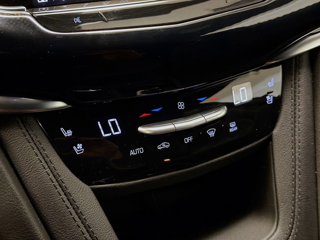 2025 Cadillac XT6 Sport