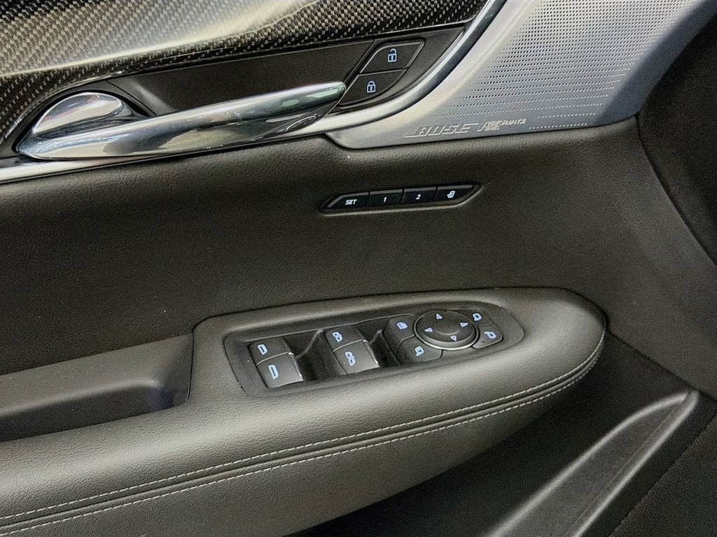 2025 Cadillac XT6 Sport