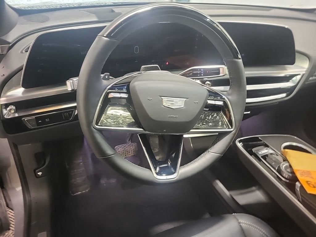 2024 Cadillac LYRIQ Sport 2