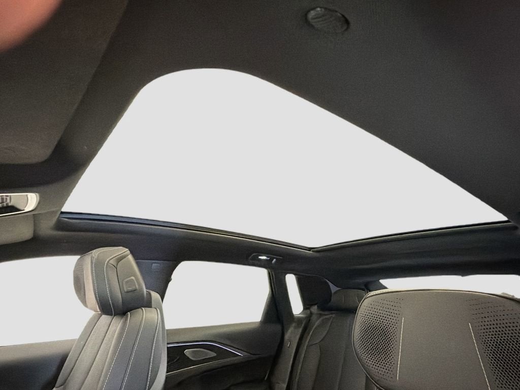 2024 Cadillac LYRIQ Sport 2