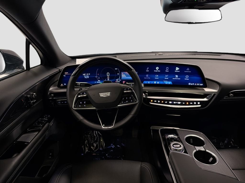 2024 Cadillac LYRIQ Sport 2