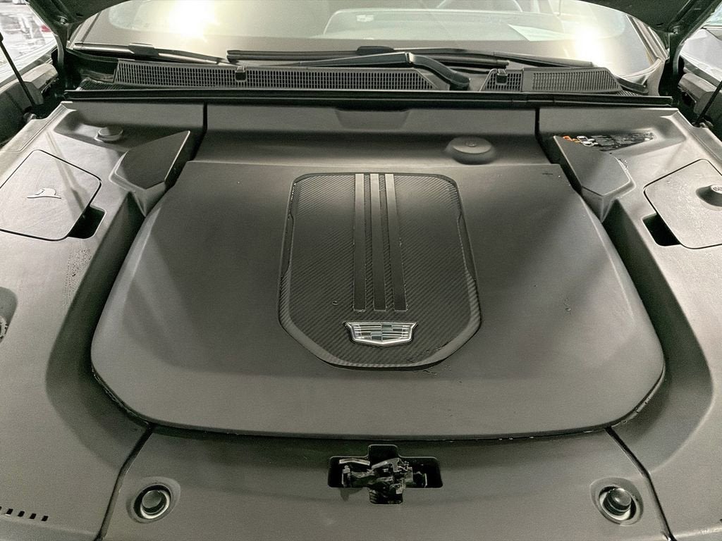 2024 Cadillac LYRIQ Sport 2