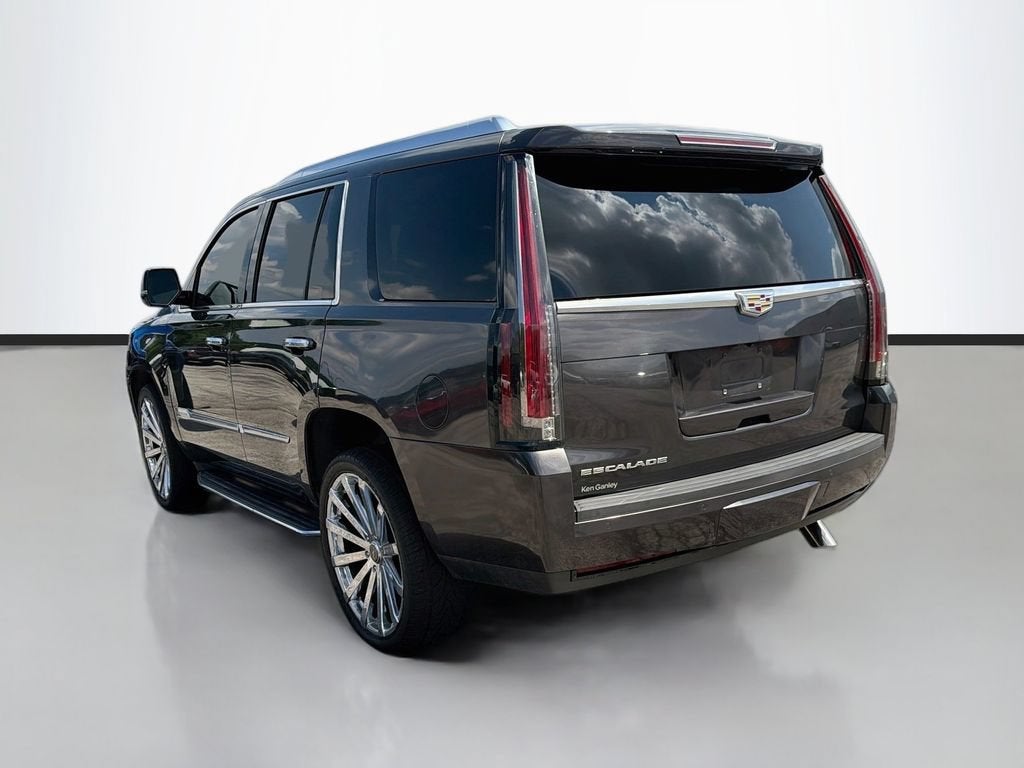 2016 Cadillac Escalade Luxury Collection