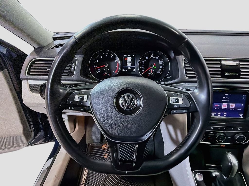 2019 Volkswagen Passat 2.0T SE R-Line