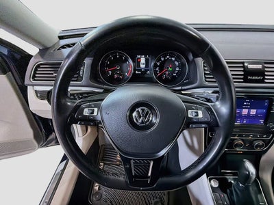 2019 Volkswagen Passat 2.0T SE R-Line