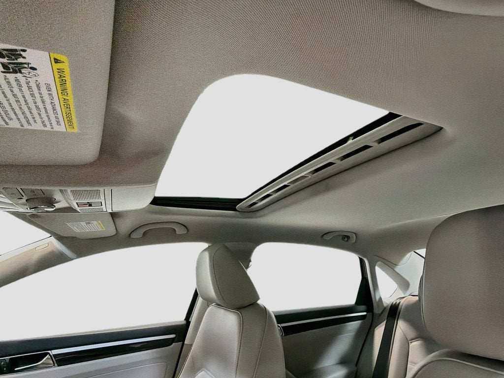 2019 Volkswagen Passat 2.0T SE R-Line