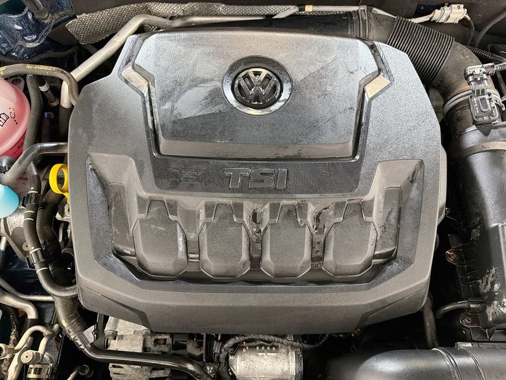 2019 Volkswagen Passat 2.0T SE R-Line