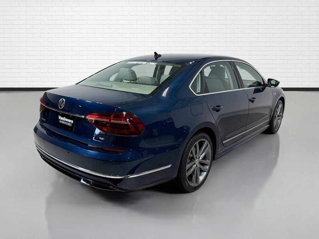 2019 Volkswagen Passat 2.0T SE R-Line