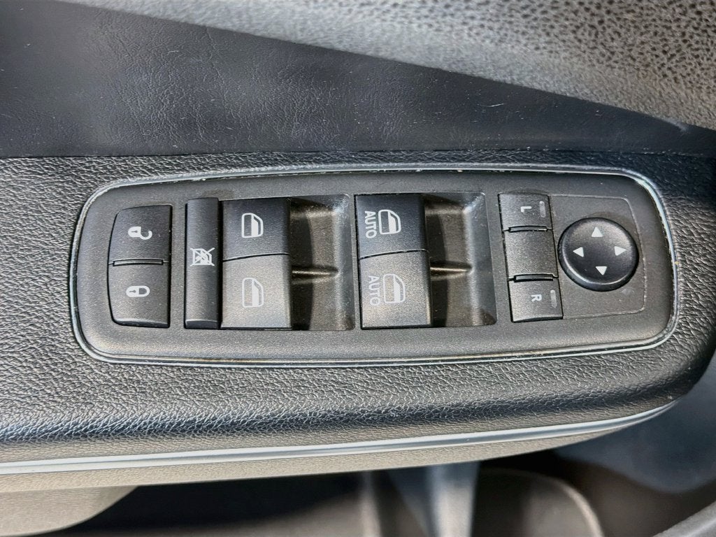 2018 Chrysler 300 300S