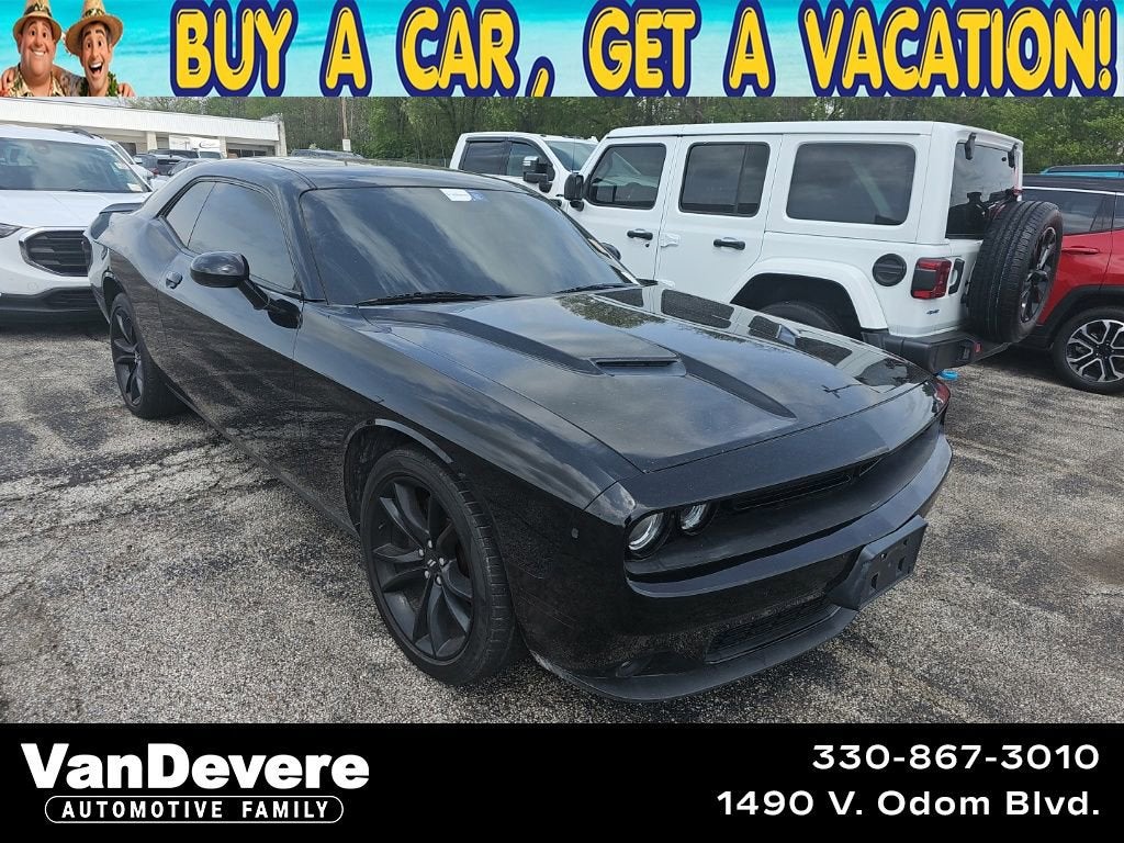 2018 Dodge Challenger SXT Plus