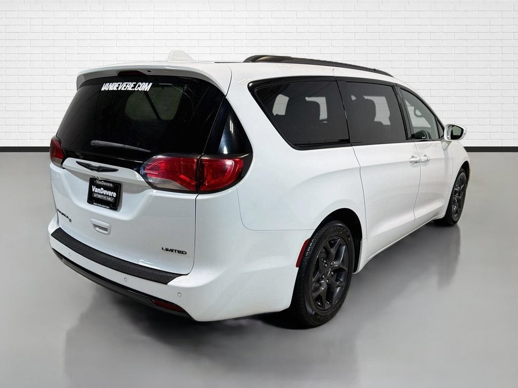 2019 Chrysler Pacifica Limited