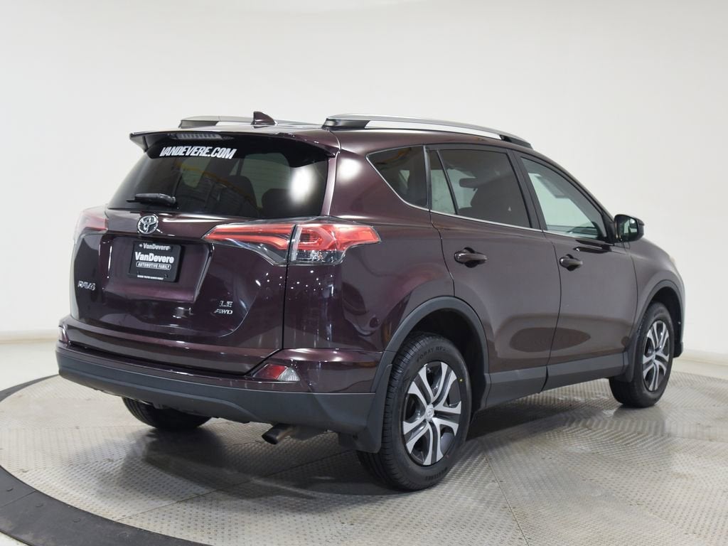 2017 Toyota RAV4 LE