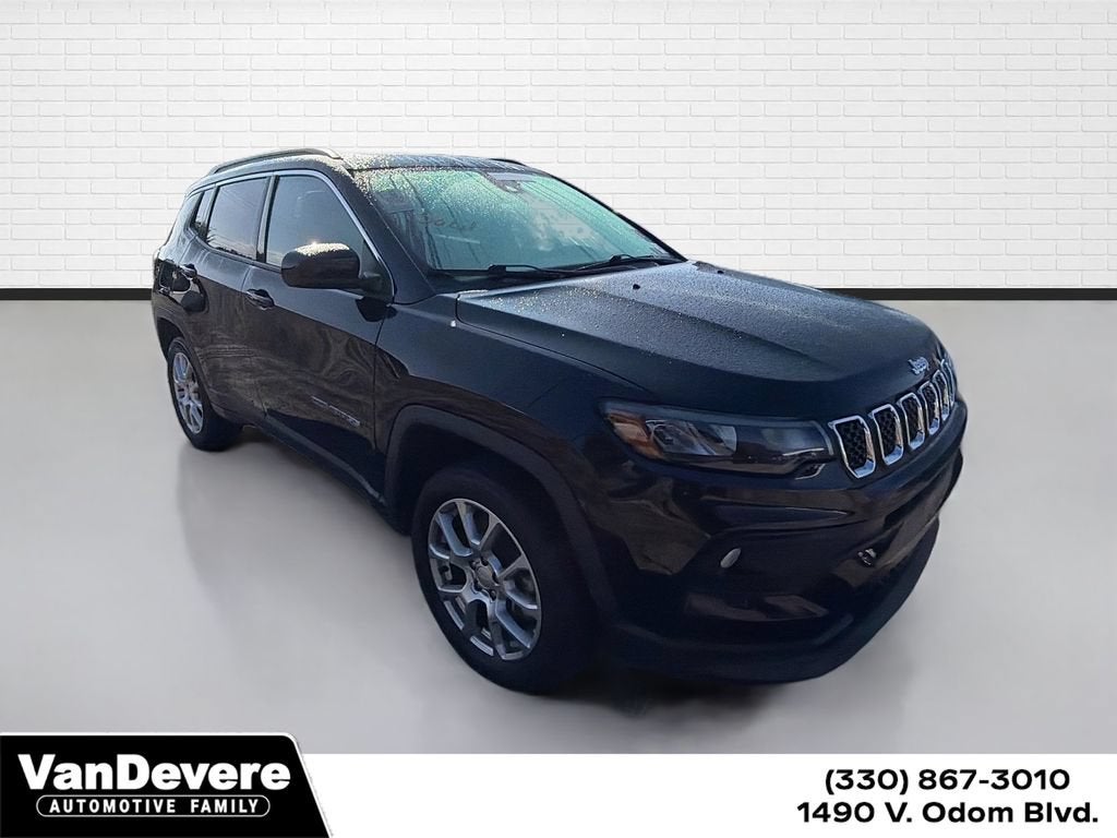 2024 Jeep Compass Latitude Lux