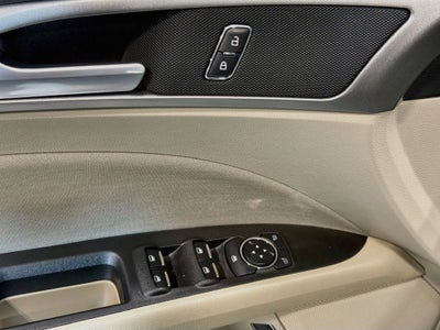 2020 Ford Fusion Hybrid SE