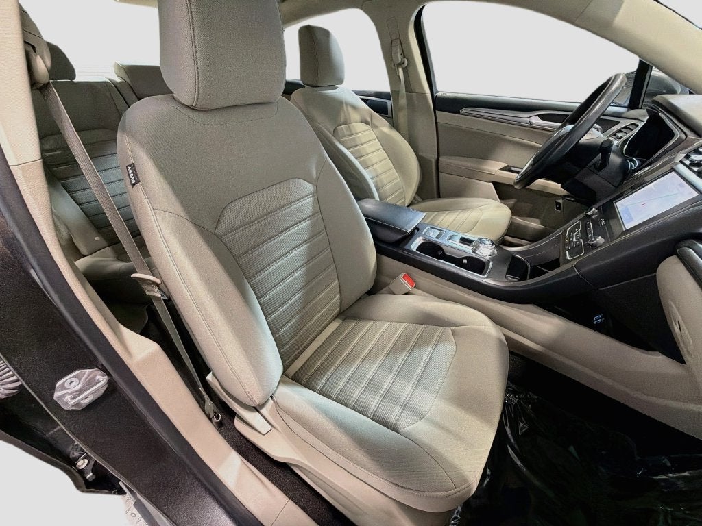 2020 Ford Fusion Hybrid SE