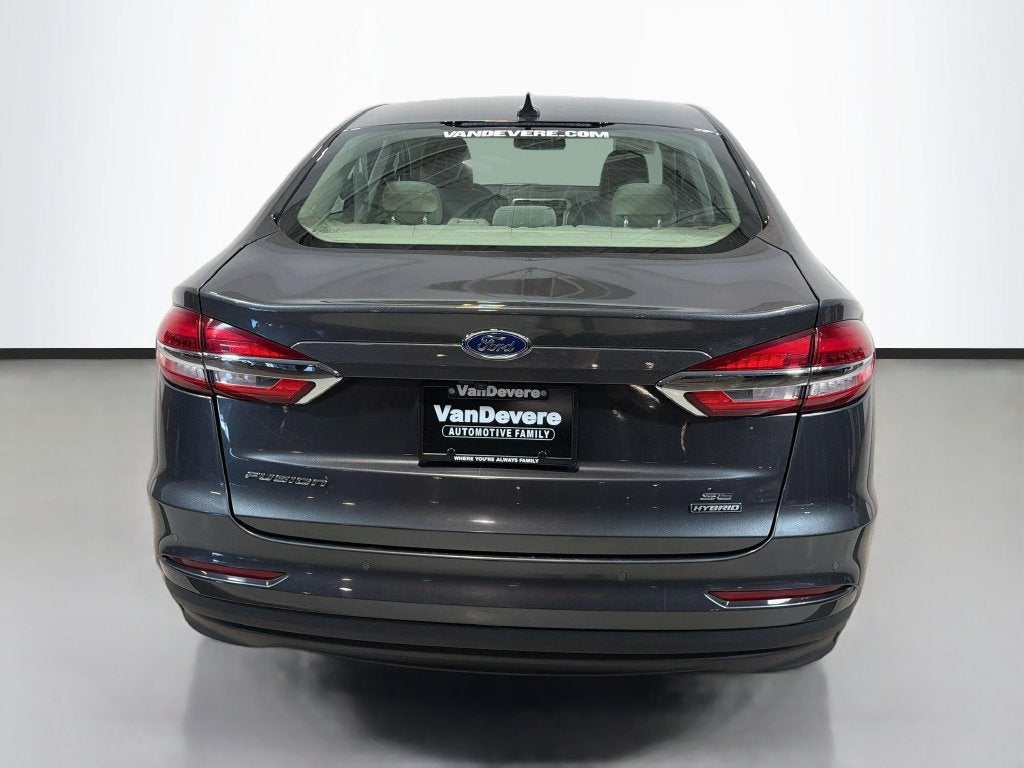 2020 Ford Fusion Hybrid SE