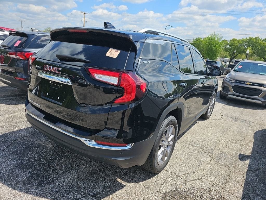 2022 GMC Terrain SLT