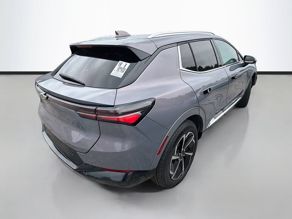 2025 Chevrolet Equinox EV LT