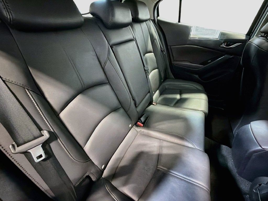 2018 Mazda Mazda3 5-Door Touring