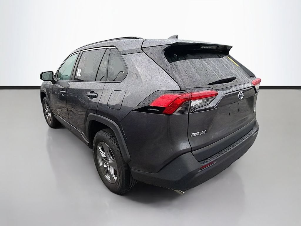 2022 Toyota RAV4 Hybrid LE