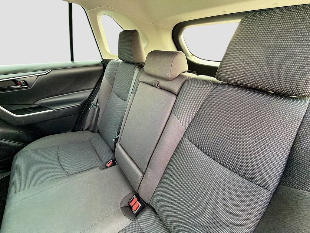 2023 Toyota RAV4 Hybrid LE