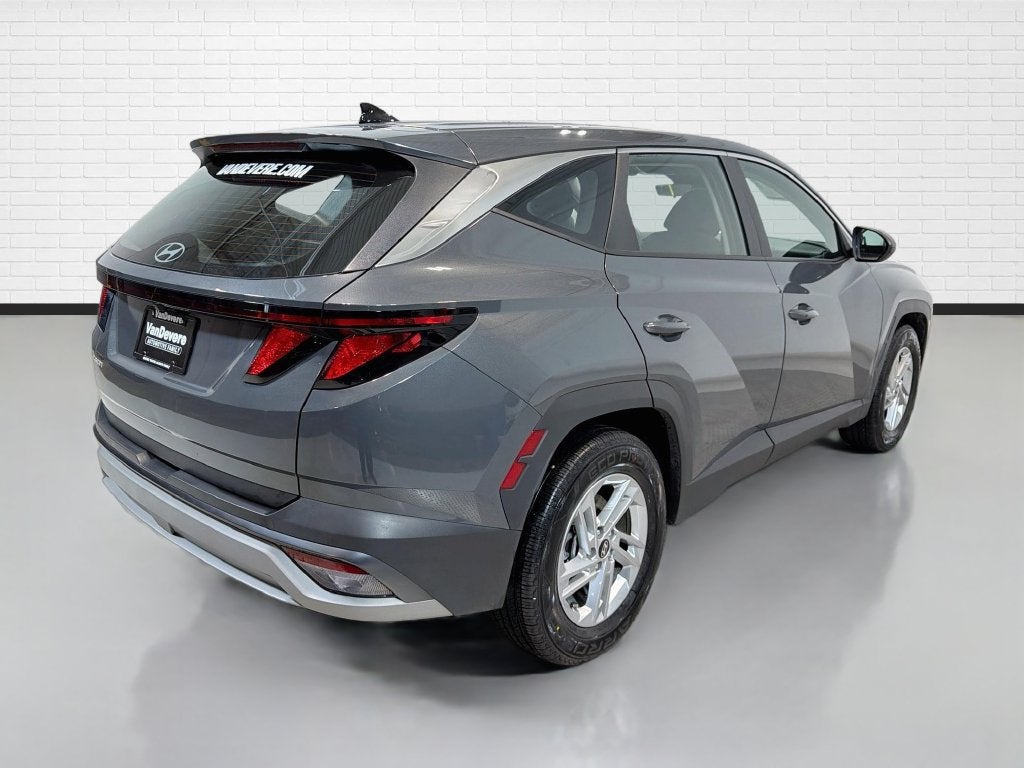 2025 Hyundai Tucson SE