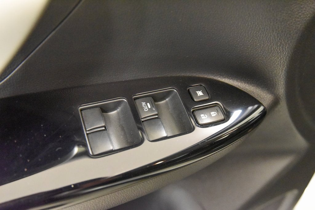 2024 Mitsubishi Eclipse Cross LE