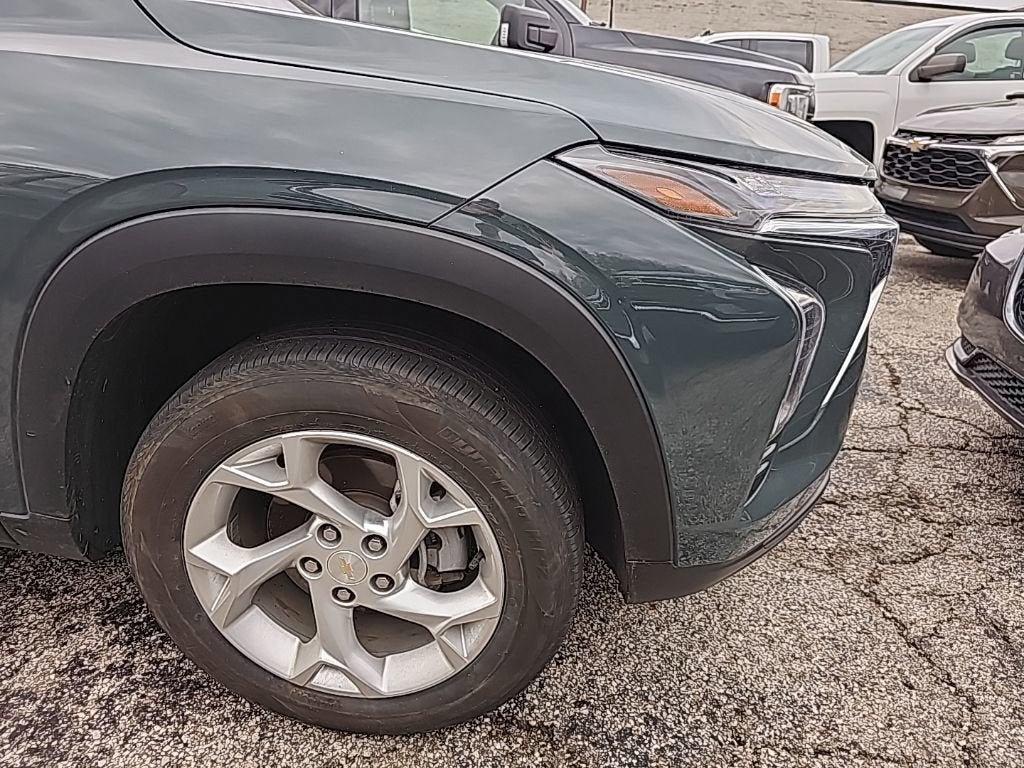 2025 Chevrolet Trax LS