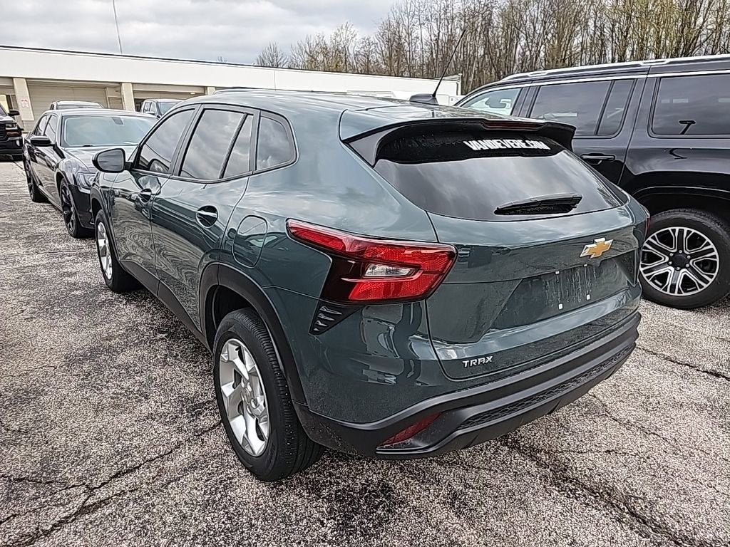 2025 Chevrolet Trax LS